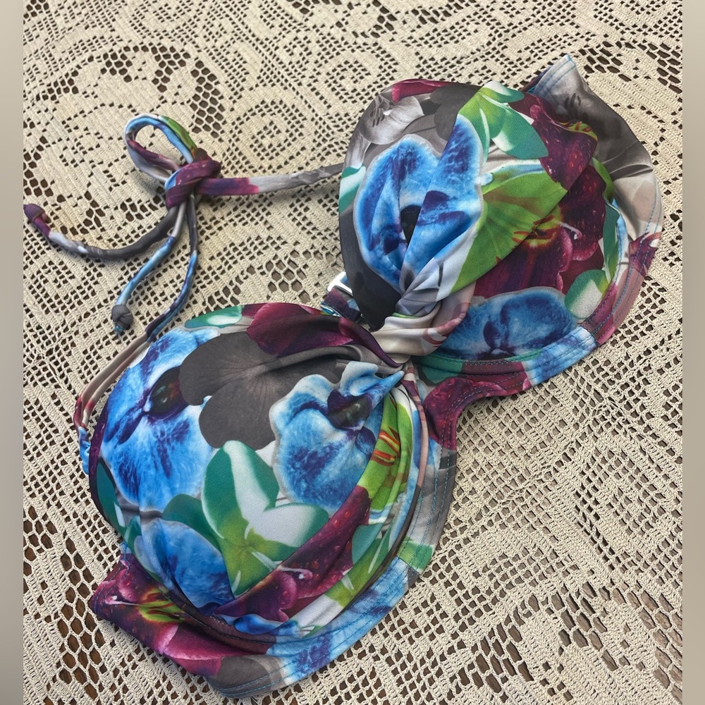 La Vie en Rose Swimwear Top & Bikini